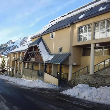 4 Pers - Pied Des Pistes - Parking Couvert - Balcon Sud - Tv - Animaux Ok - Fr-1-404-212 * La Mongie
